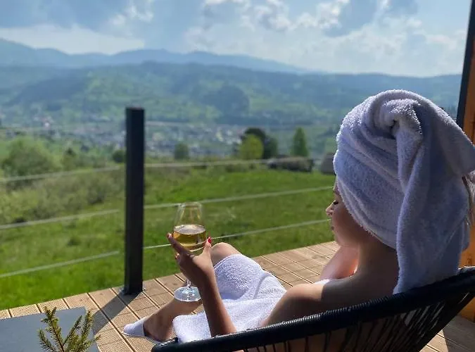 Дом отдыха Under Sky - з теплим басейном ,чаном-джакузі, панорамною ванною та Playstation 5